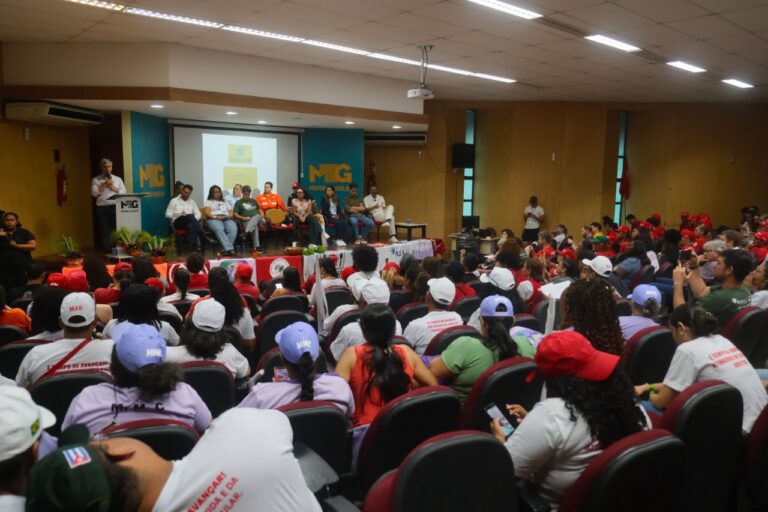 Debates sobre direitos e proteção dos povos da floresta marcam o dia no Espaço Chico Mendes na COP30