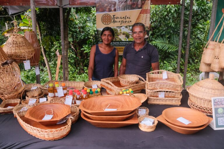 Armazém da Sociobiodiversidade reúne produtos sustentáveis e celebra legado de Chico Mendes na COP30